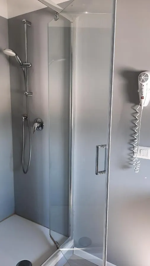 Bergamo Guesthouse - Self Check-In Curno Guest house