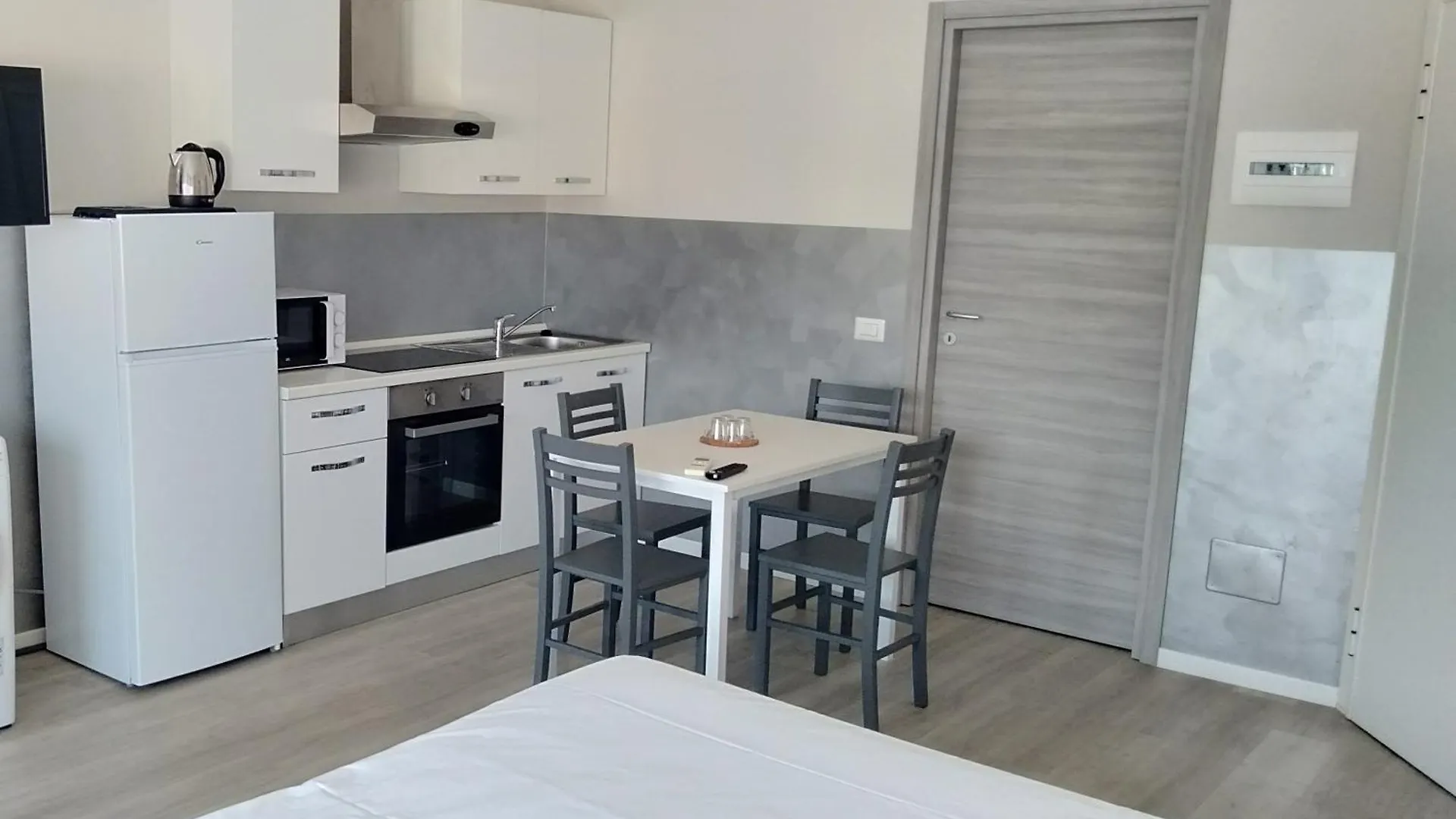 Bergamo Guesthouse - Self Check-In Curno